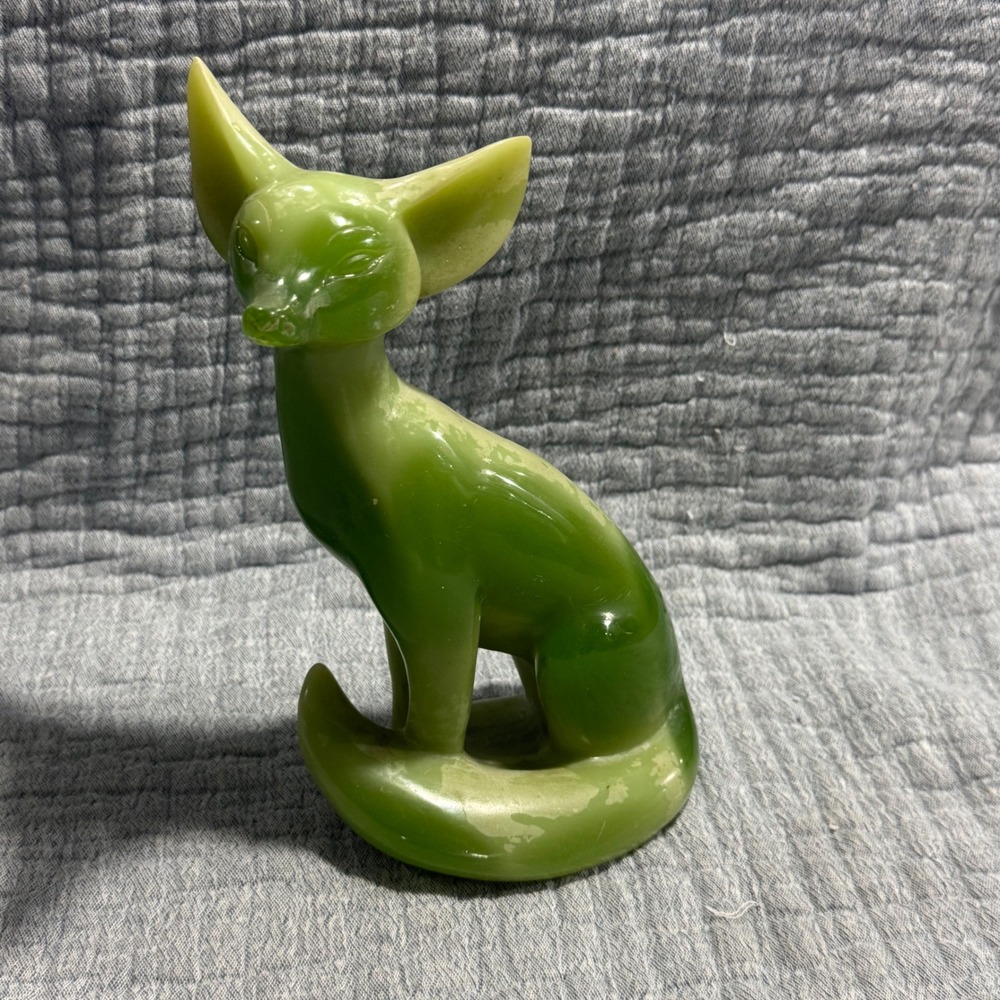 Vintage 1960s Gino‎ Ruggeri Faux Green Jade Sitting Fox Figurine WONY Italy